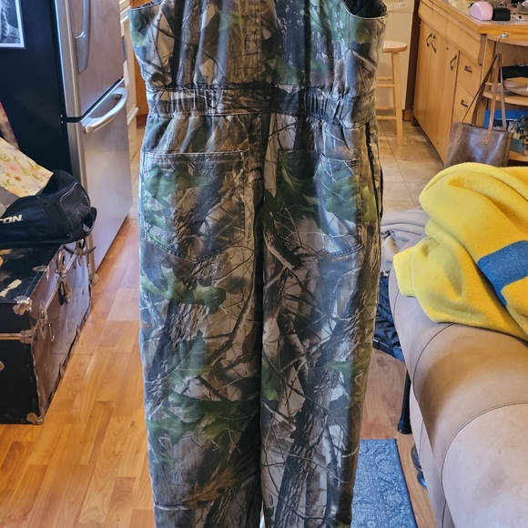 Women's S LINED Camouflage Adventure Overalls - Picture 6 of 11
